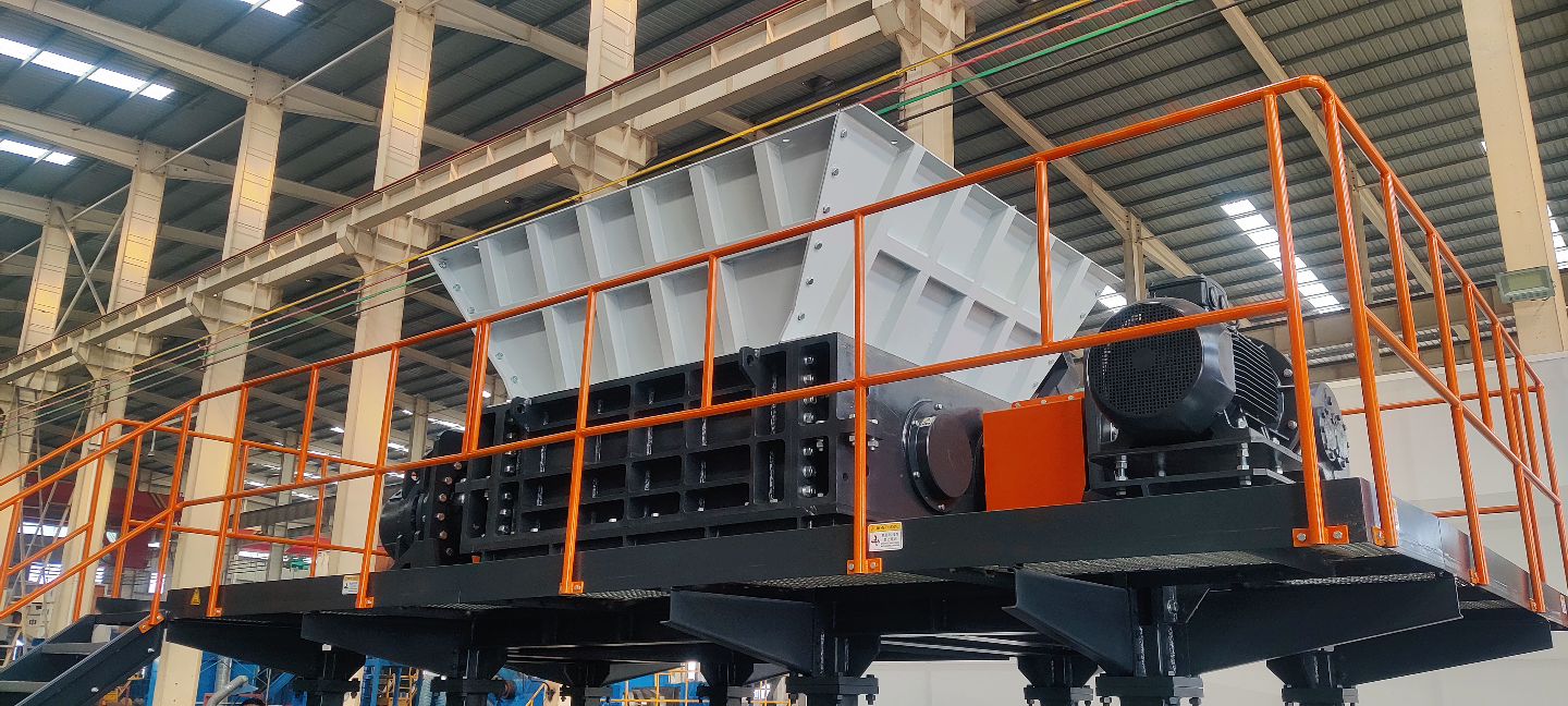 金屬撕碎機(jī) 銅鋁水箱撕碎機(jī) 廢舊有色金屬粉碎機(jī)